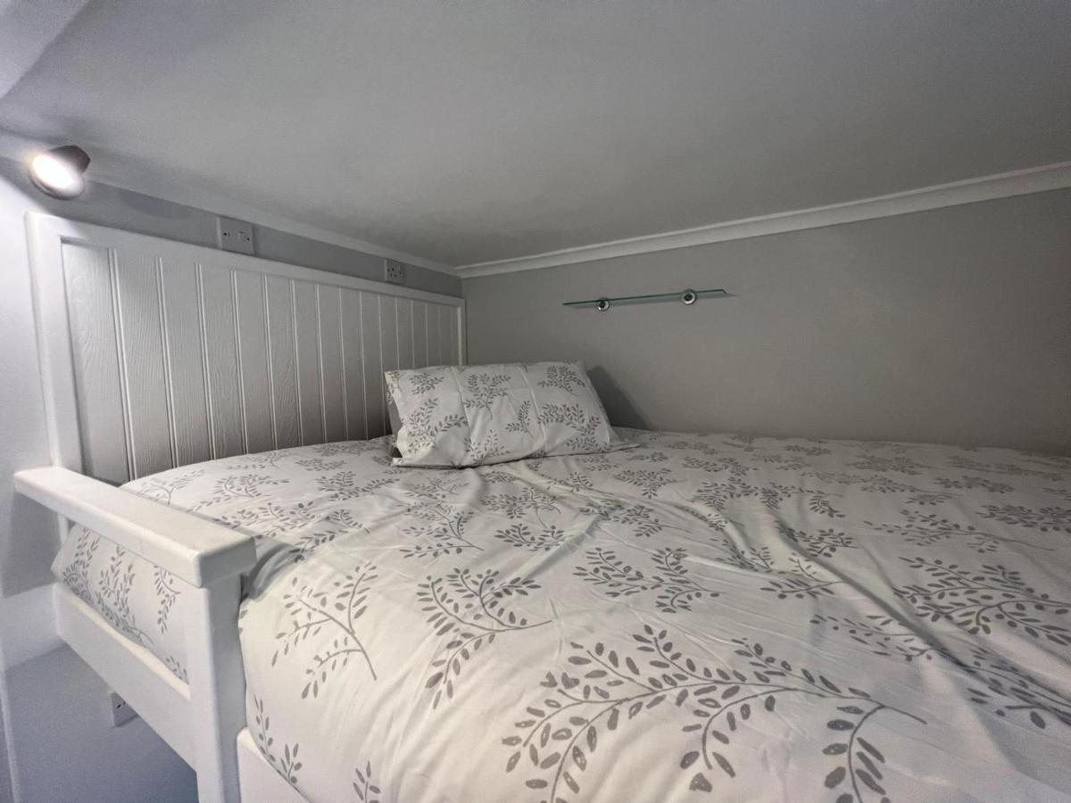 Holiday Properties Vauxhall Central Rooms London Bagian luar foto